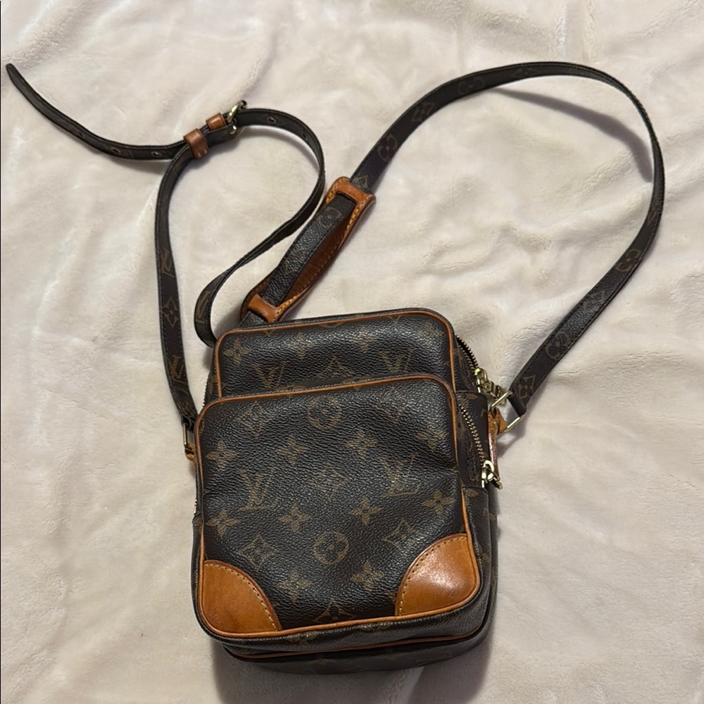 Vintage Louis Vuitton Dark Brown Monogram Crossbody Bag